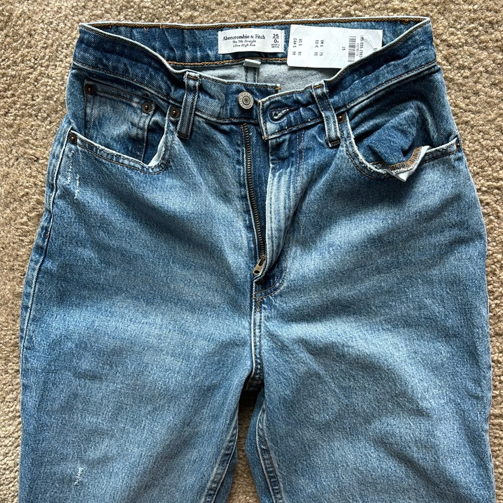 Abercrombie Curve Love 90s Straight